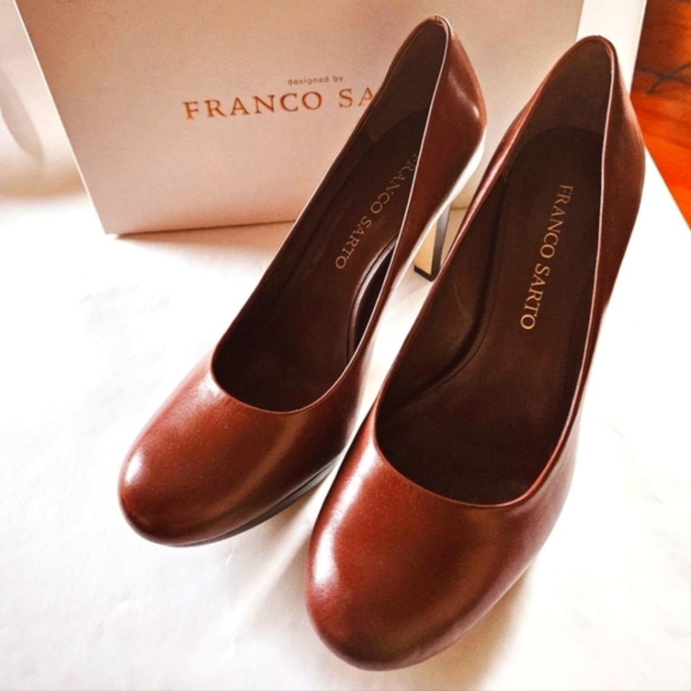 Franco Sarto Brown Leather Round Toe 3 3/4 inch Heels, Size 8M